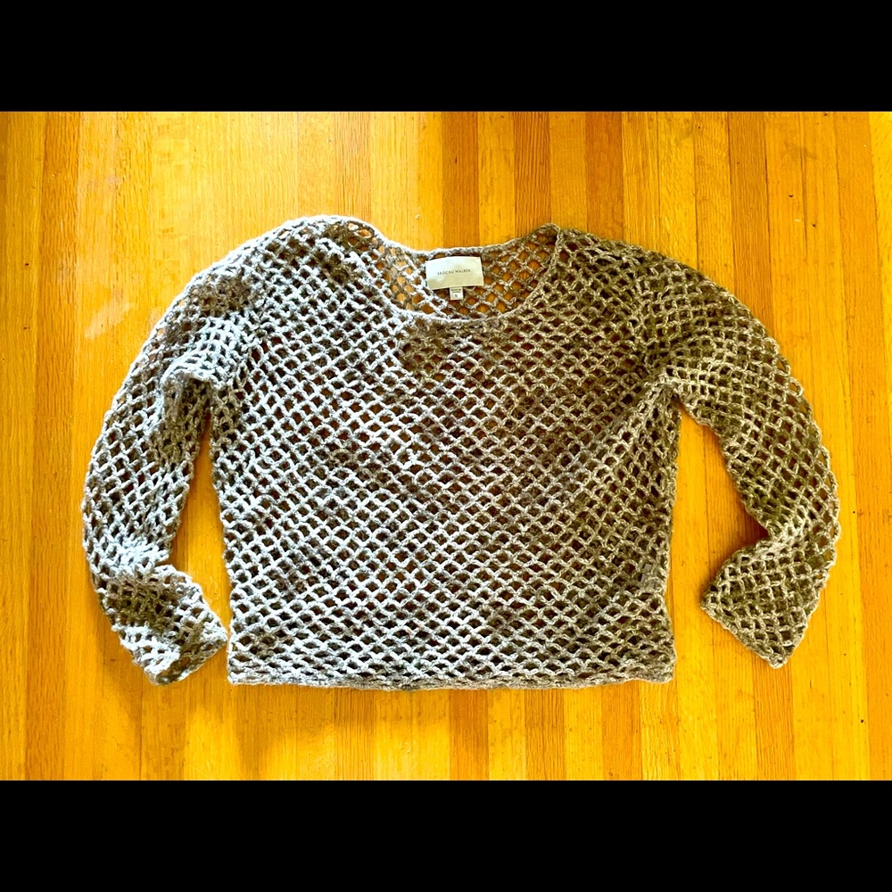 Brochure walker sweater
